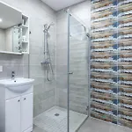 Amber - Luxury Two Bedroom *