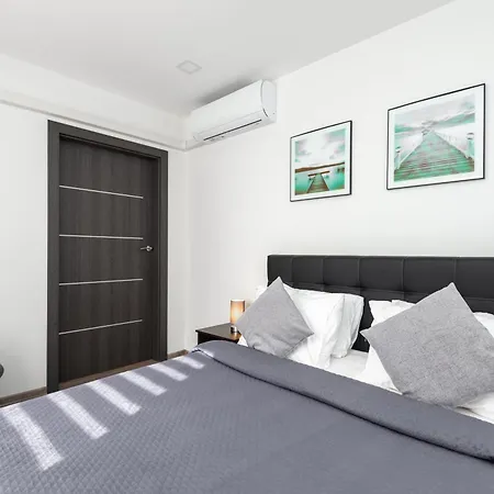 Amber - Luxury Two Bedroom Palanga