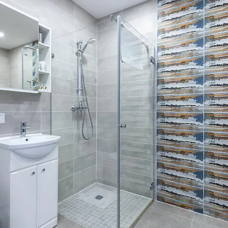 Amber - Luxury Two Bedroom *