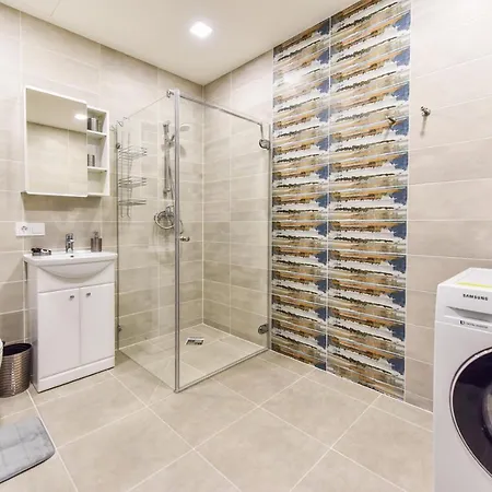 Amber - Luxury Two Bedroom * Palanga