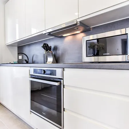 Amber - Luxury Two Bedroom