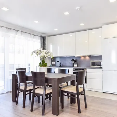 Amber - Luxury Two Bedroom